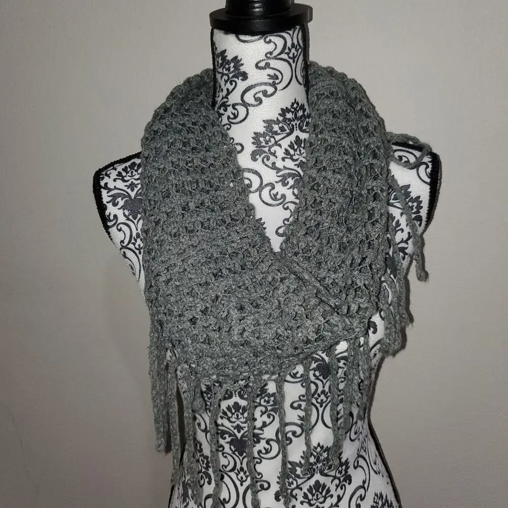 Unknown brand knit cowl scarf